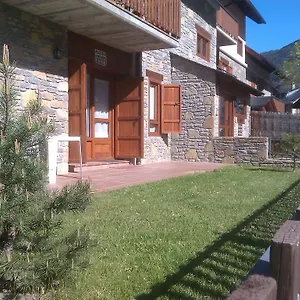 Apartmentsuitespain Baqueira Jardin Apartamento