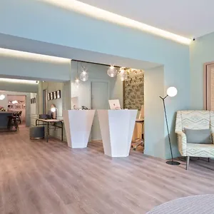 Otel Via Augusta **